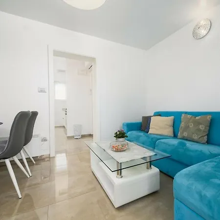 Premium Peschiera بيت للعطل *
