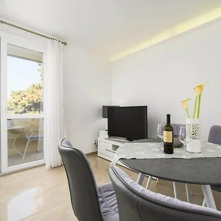 Premium Peschiera بيت للعطل *