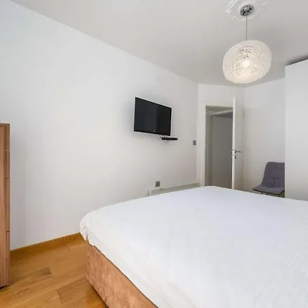 Premium Peschiera بوريتش